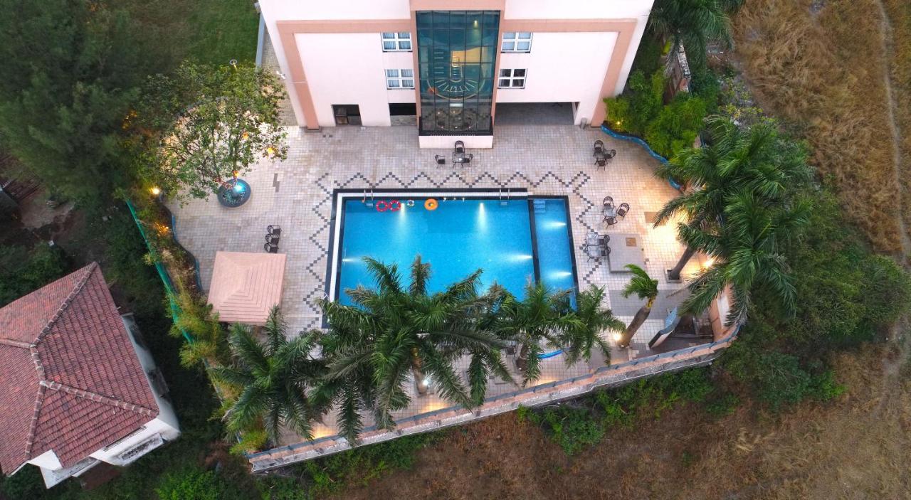 7 Apple Resort Лонавала Экстерьер фото