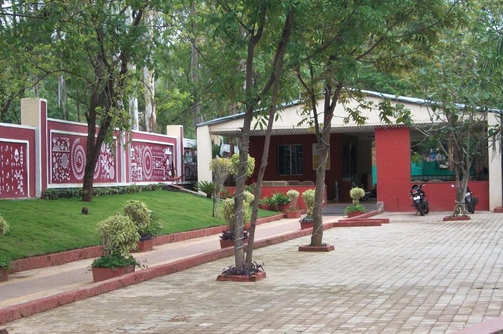 7 Apple Resort Лонавала Экстерьер фото