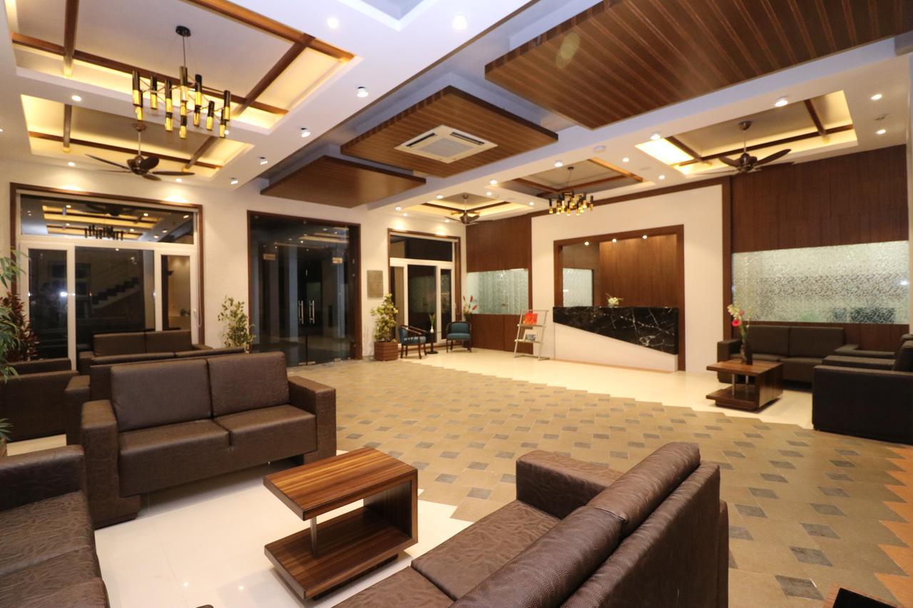 7 Apple Resort Лонавала Экстерьер фото